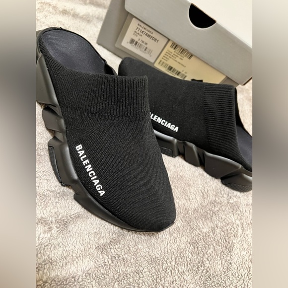 NEW BALENCIAGA SPEED MULE - Picture 3 of 9
